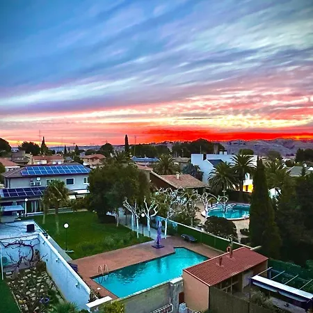 דירה Julia's Garden