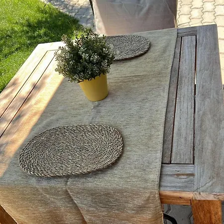 Διαμέρισμα Julia's Garden *