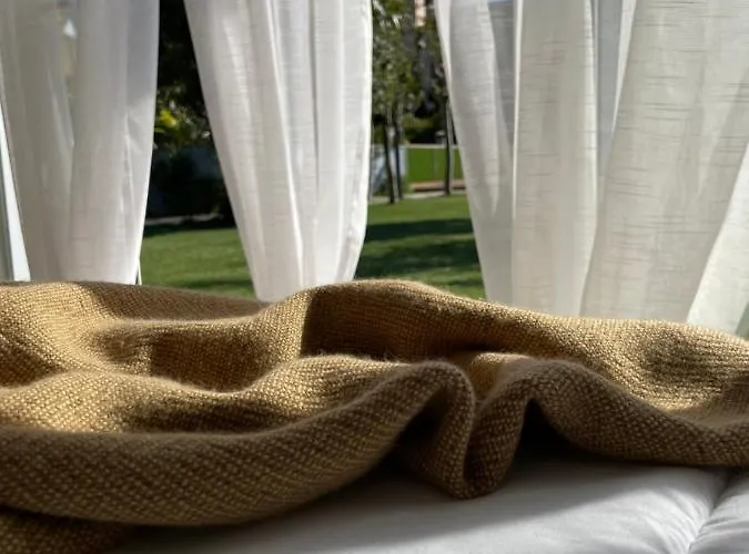 Julia's Garden Cuarte de Huerva